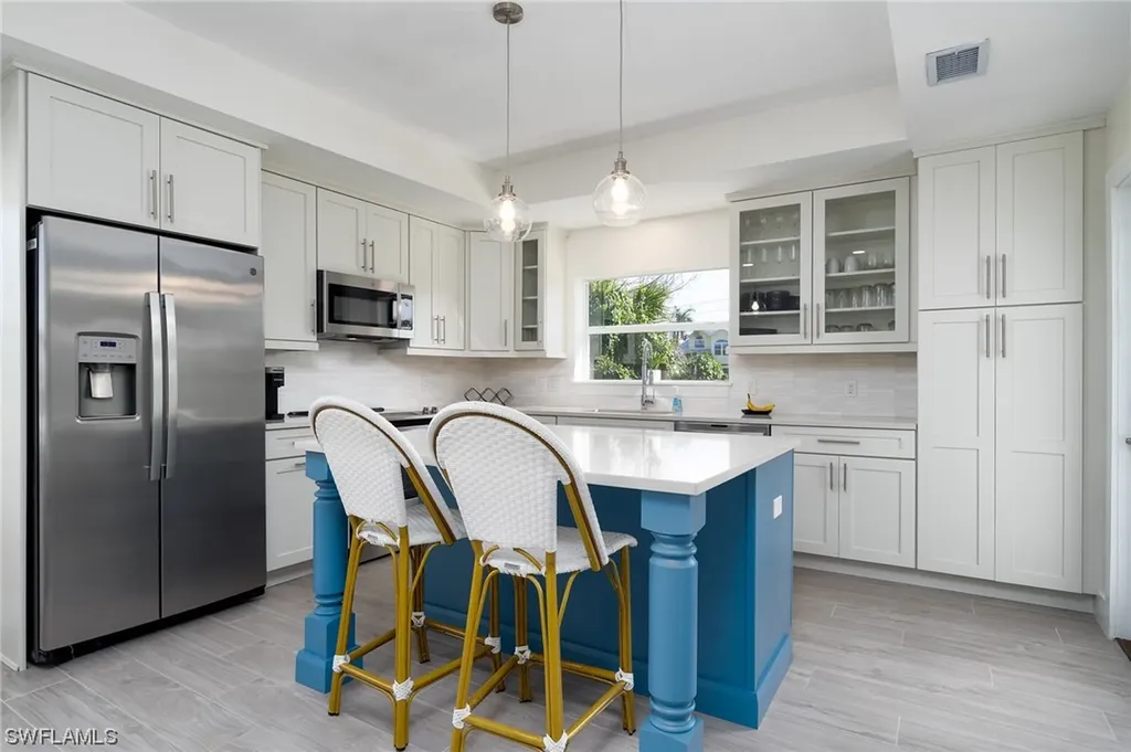 3708 Agate Court Sanibel FL 33957