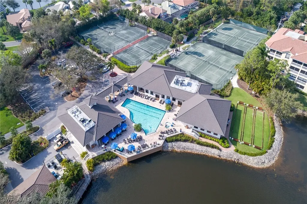 35 Grey Wing Point Naples FL 34113
