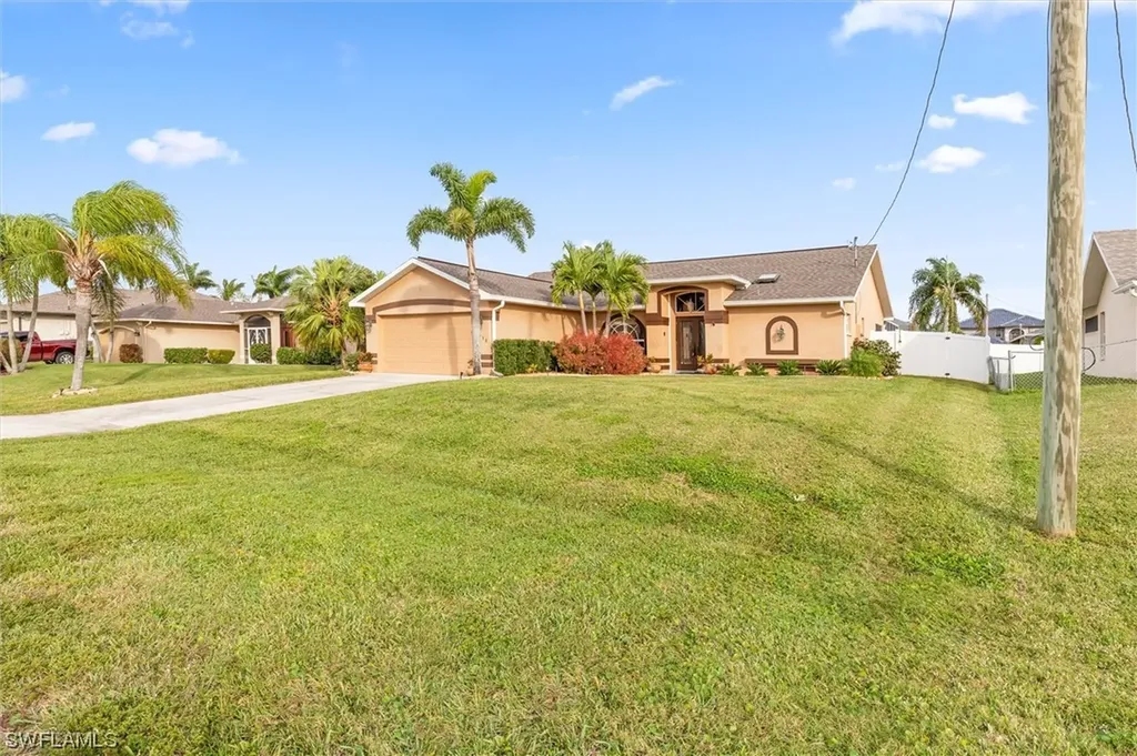 2813 SW 36th Street Cape Coral FL 33914