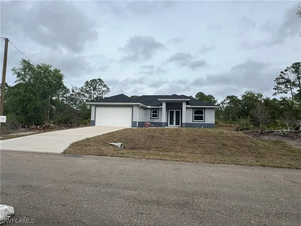 3121 39th Street SW Lehigh Acres FL 33976