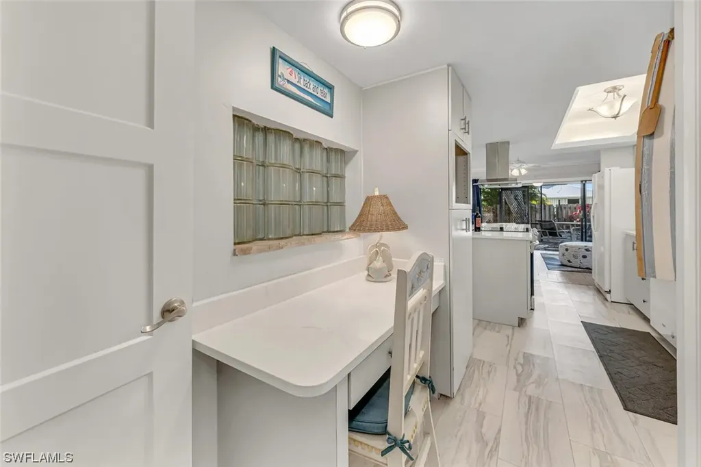 658-662 95th Avenue N Naples FL 34108