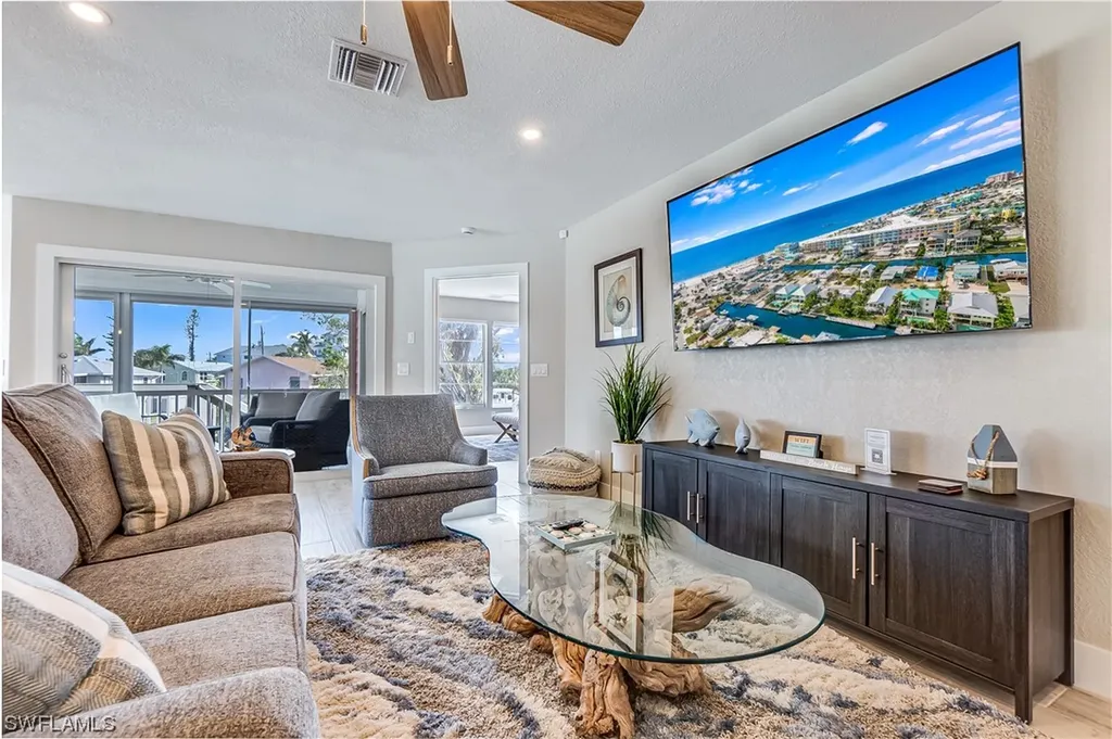 122 Primo Drive Fort Myers Beach FL 33931