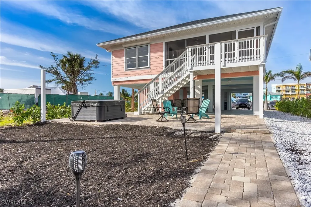 122 Primo Drive Fort Myers Beach FL 33931