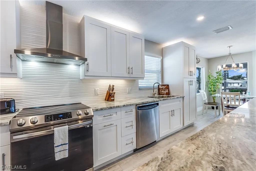 122 Primo Drive Fort Myers Beach FL 33931