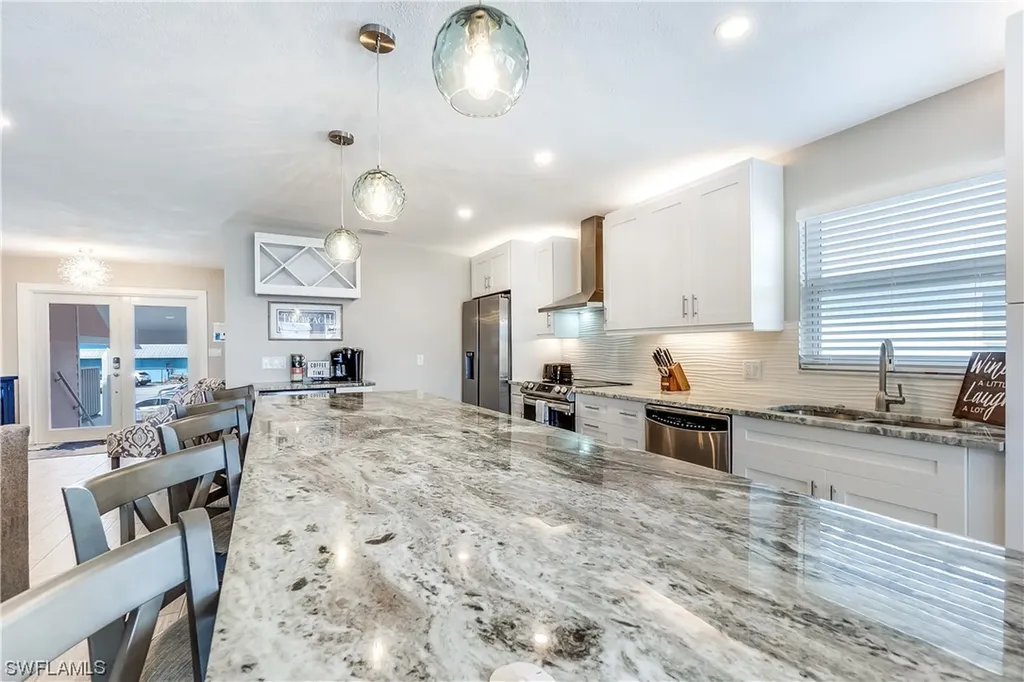 122 Primo Drive Fort Myers Beach FL 33931