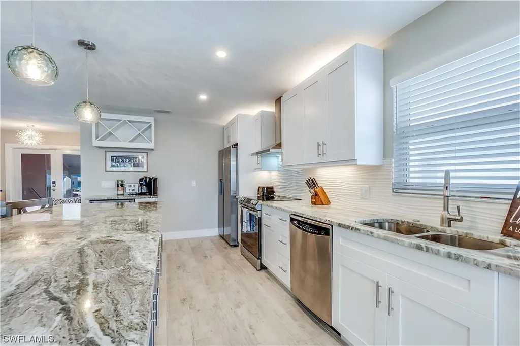 122 Primo Drive Fort Myers Beach FL 33931