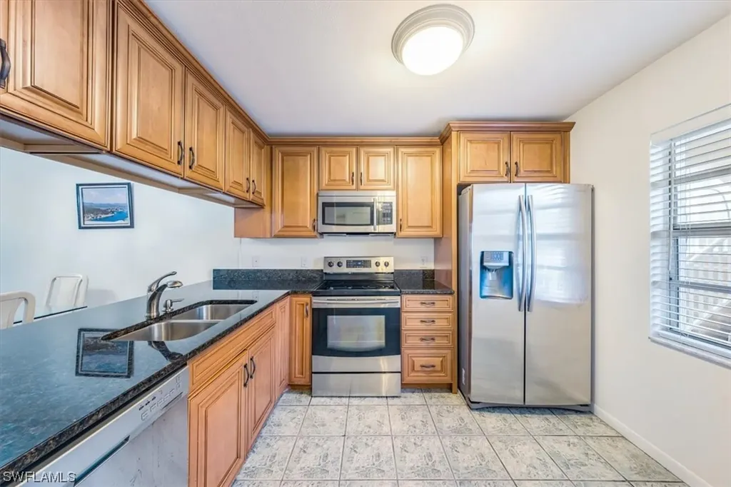 1714 Kings Lake Boulevard Naples FL 34112