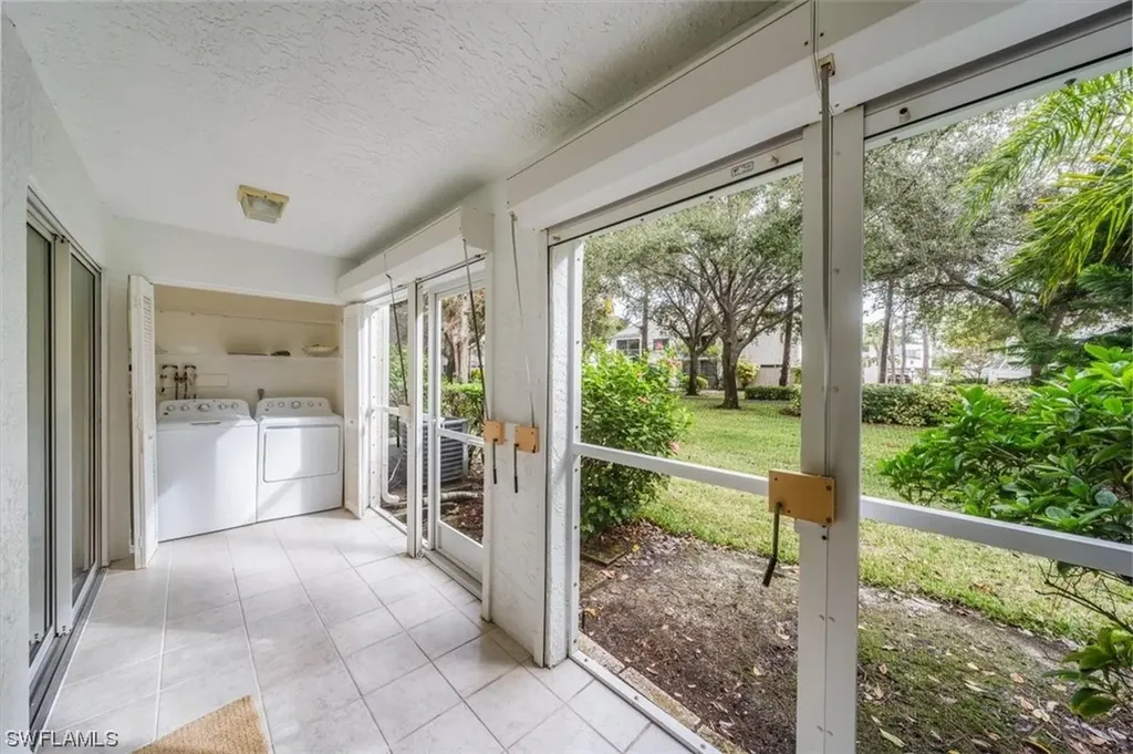 1714 Kings Lake Boulevard Naples FL 34112