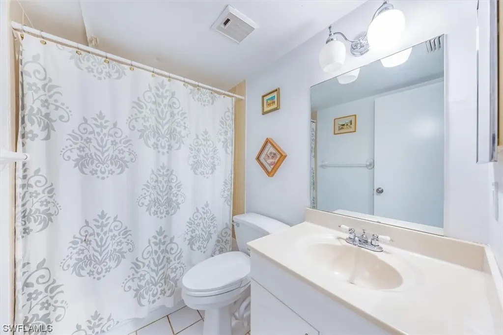 1714 Kings Lake Boulevard Naples FL 34112