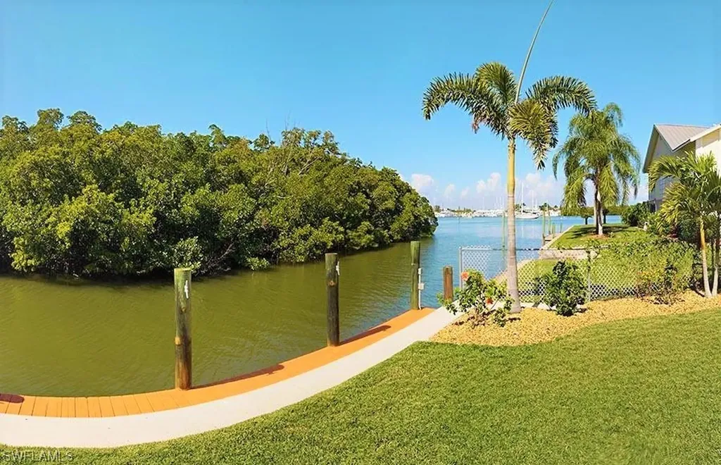 275 Tropical Shores Way Fort Myers Beach FL 33931