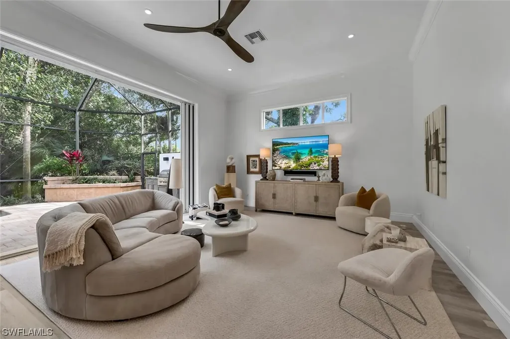 1017 Barcarmil Way Naples FL 34110