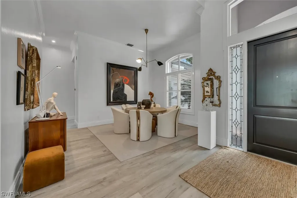 1017 Barcarmil Way Naples FL 34110