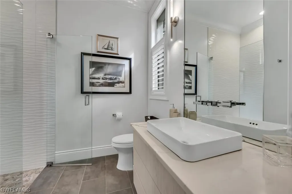 1017 Barcarmil Way Naples FL 34110
