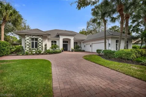 1017 Barcarmil Way Naples FL 34110