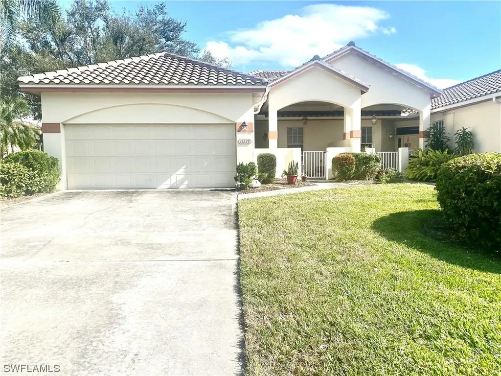 15229 Knots Landing Fort Myers FL 33908