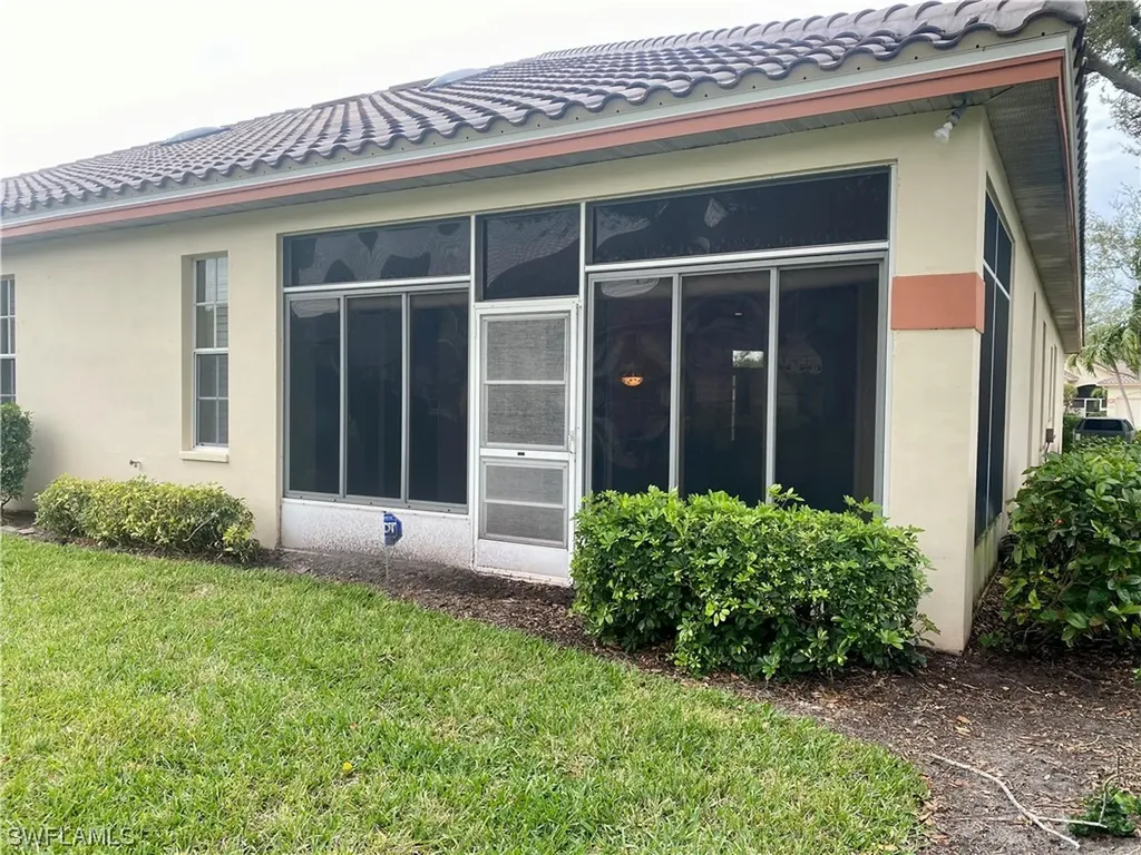 15229 Knots Landing Fort Myers FL 33908