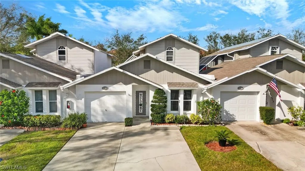 Fort Myers FL, 13740 Downing Lane, Unit 4