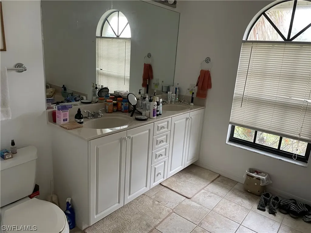 355 Henderson Court Marco Island FL 34145