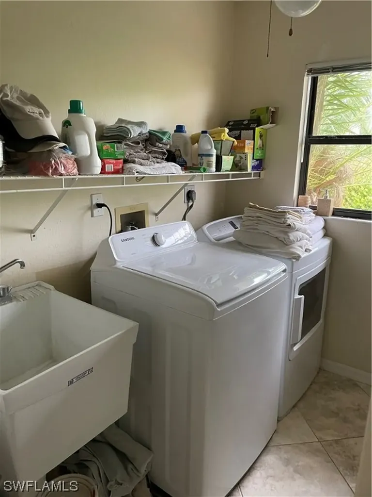 355 Henderson Court Marco Island FL 34145