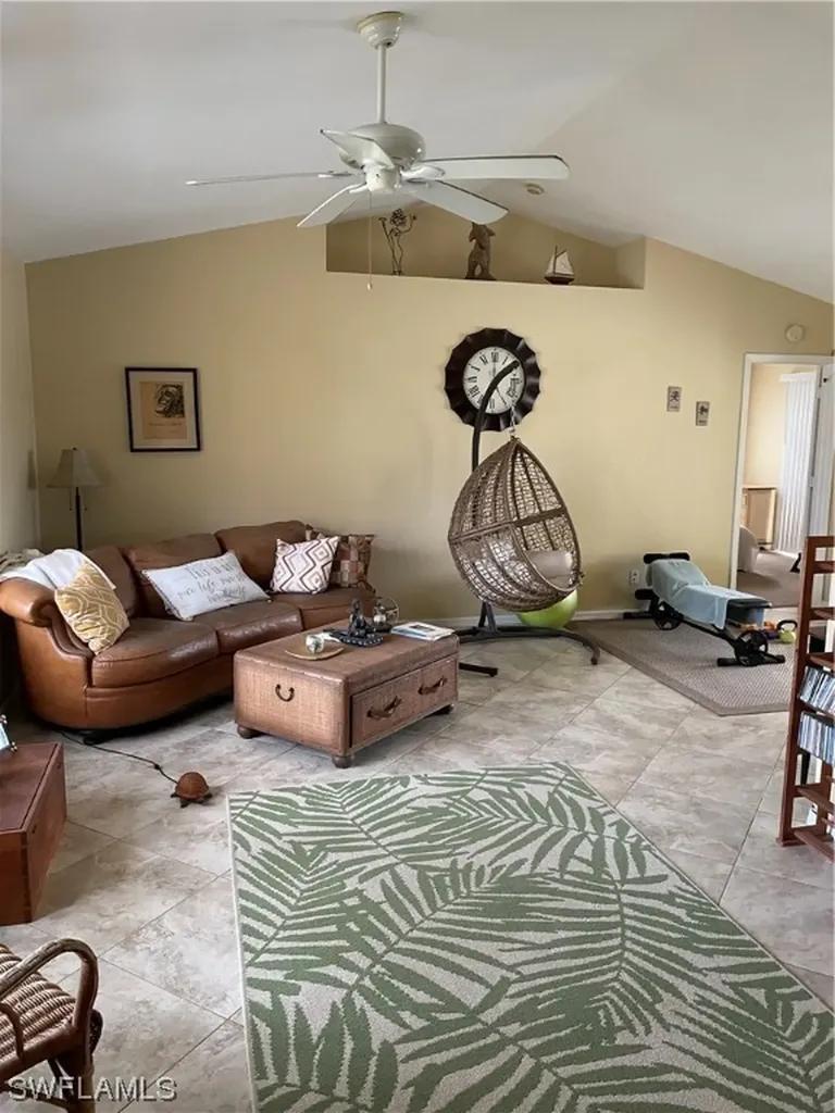 355 Henderson Court Marco Island FL 34145