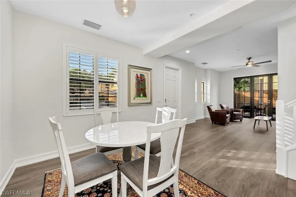 9154 Chula Vista Street Naples FL 34113