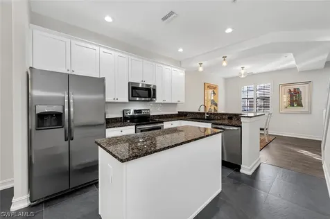 9154 Chula Vista Street Naples FL 34113
