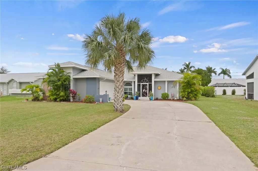 3708 SE 2nd Place Cape Coral FL 33904