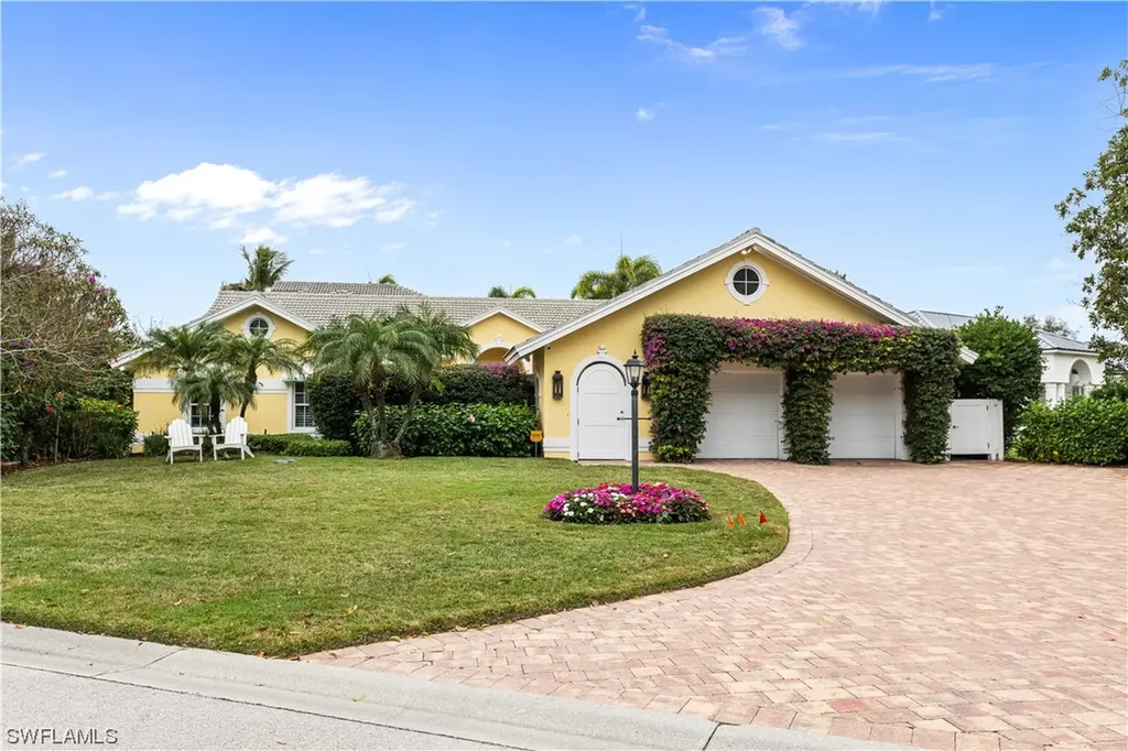 7521 Cordoba Circle Naples FL 34109