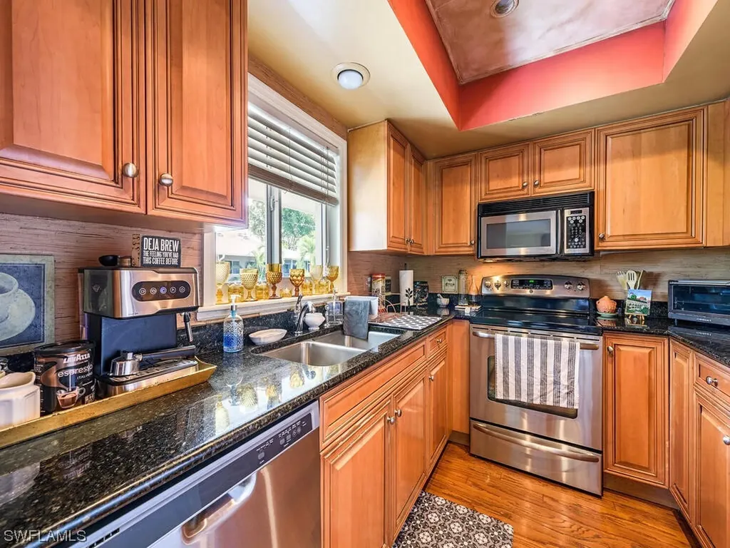 616 7th Avenue S Naples FL 34102