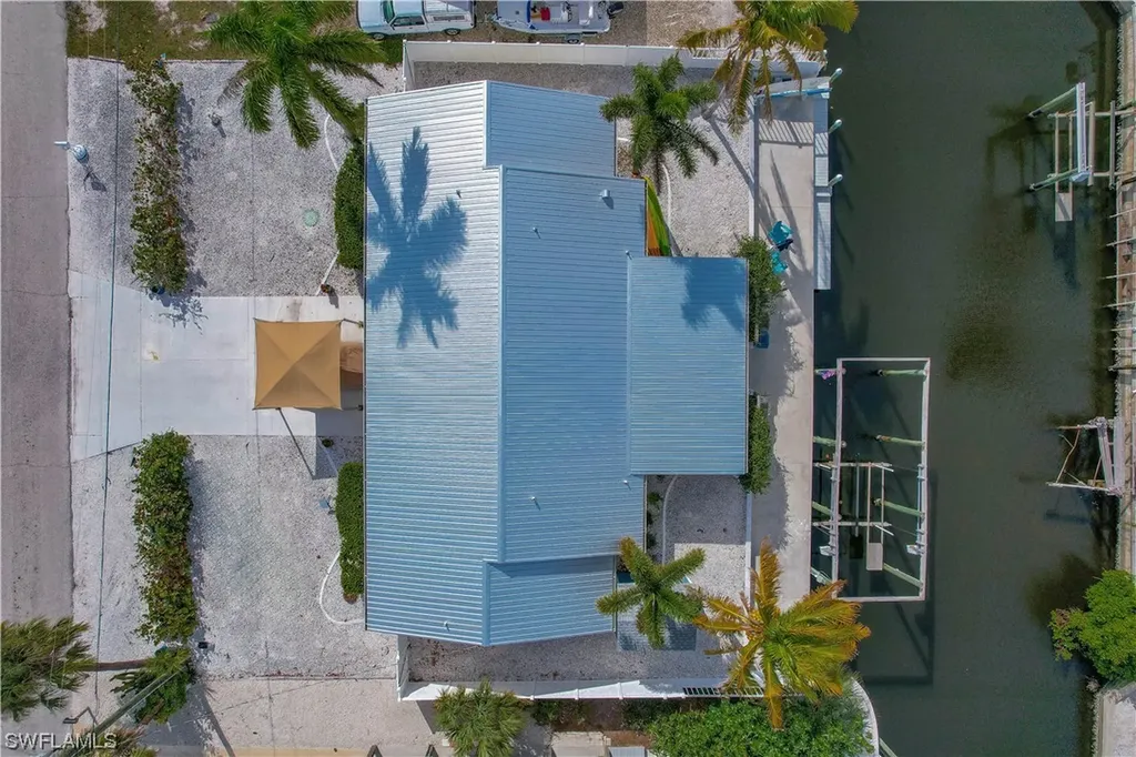 16091/093 Porto Bello Street Bokeelia FL 33922