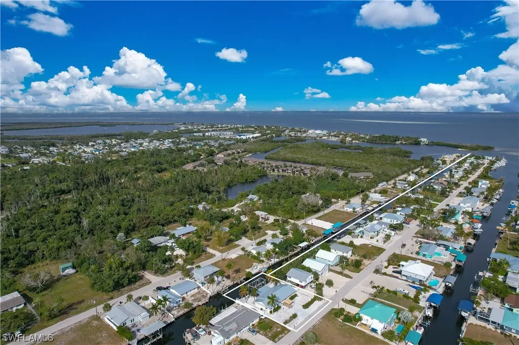 16091/093 Porto Bello Street Bokeelia FL 33922