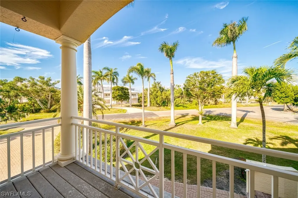 2239 Starfish Lane Sanibel FL 33957