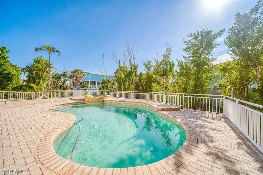 2239 Starfish Lane Sanibel FL 33957