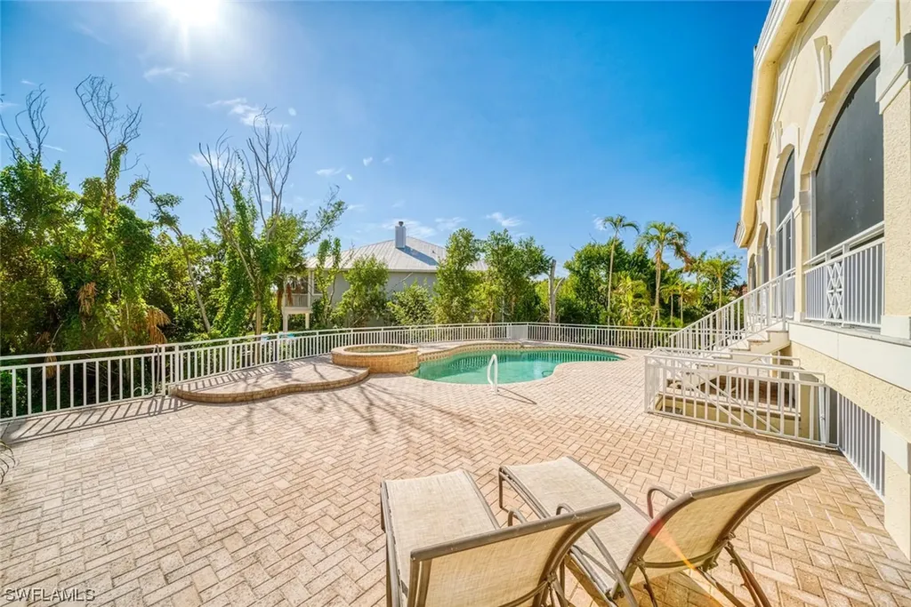 2239 Starfish Lane Sanibel FL 33957