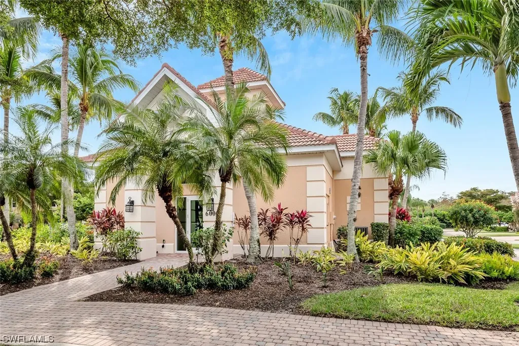 5975 Trophy Drive Naples FL 34110