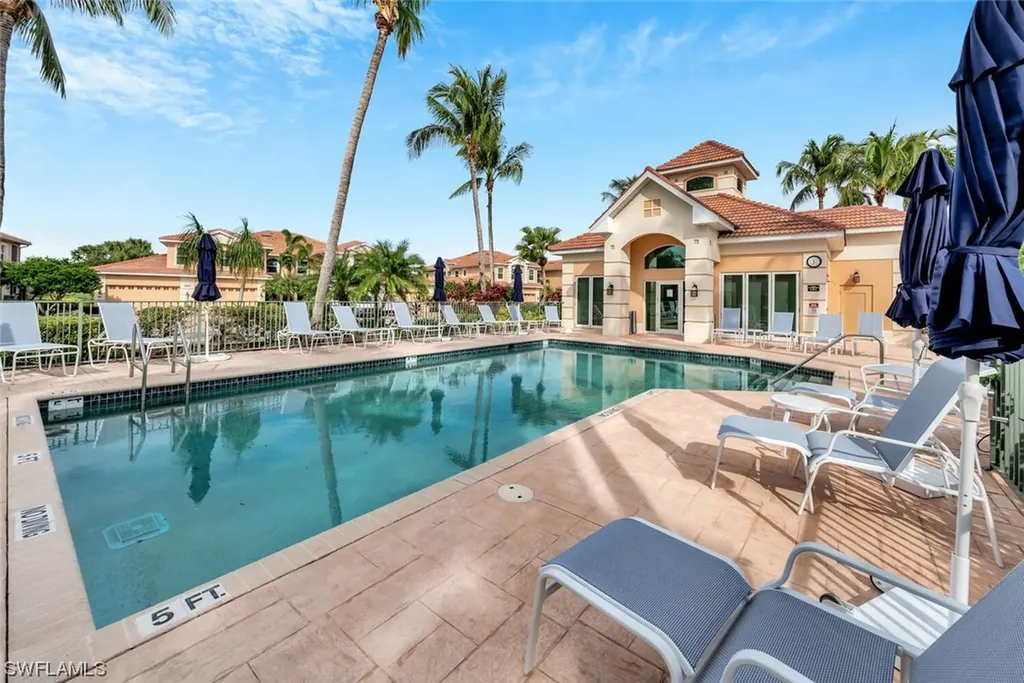 5975 Trophy Drive Naples FL 34110