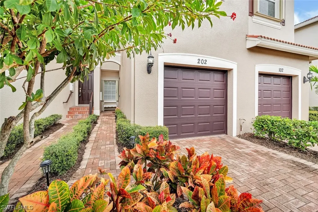 Naples FL, 6533 Monterey Point, Unit 202