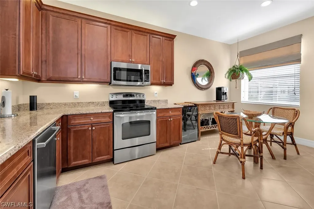 6533 Monterey Point Naples FL 34105