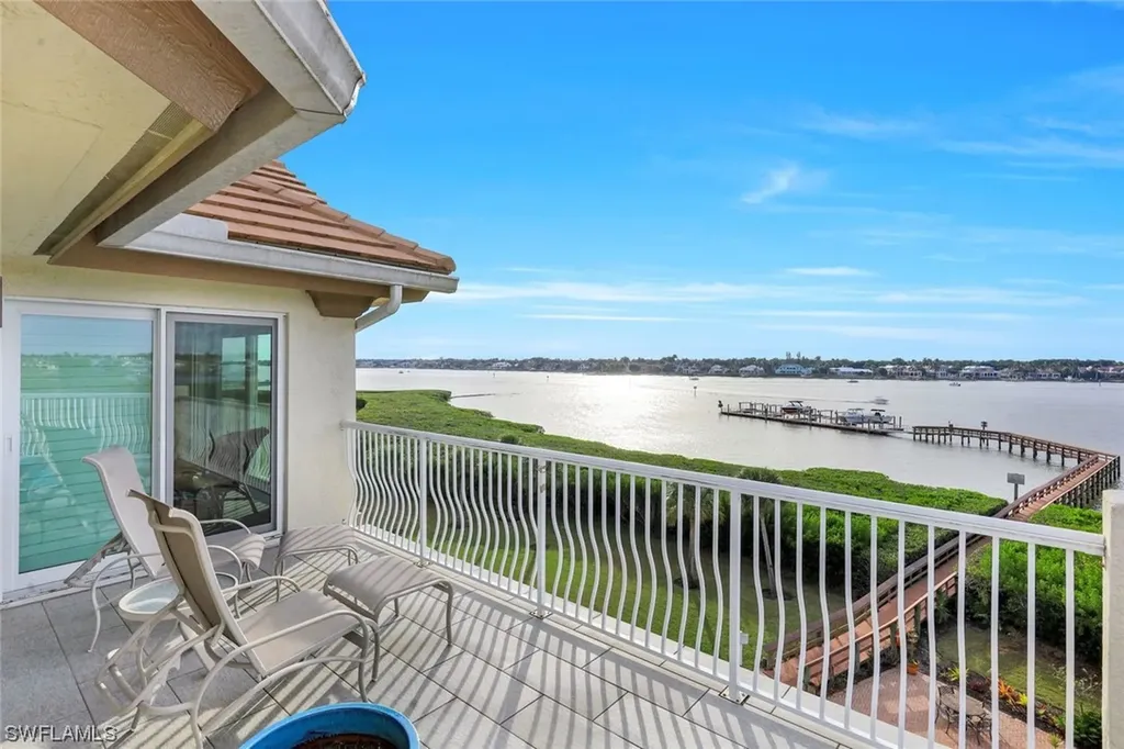 1510 Star Point Lane Naples FL 34112