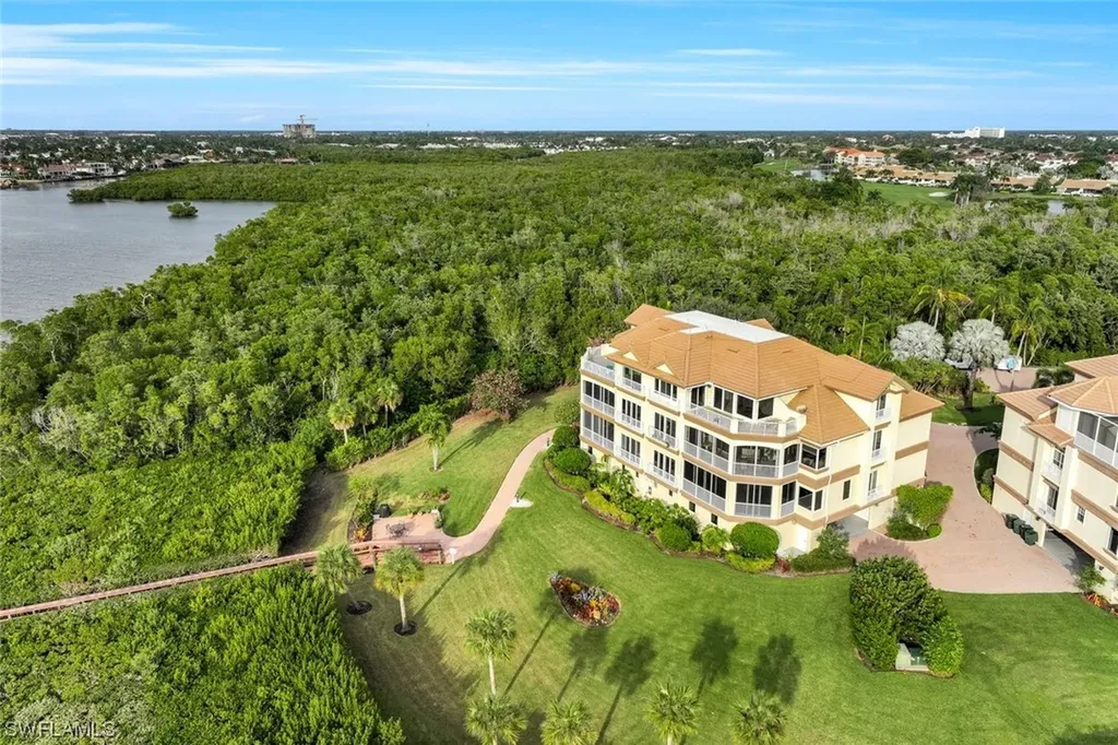 1510 Star Point Lane Naples FL 34112