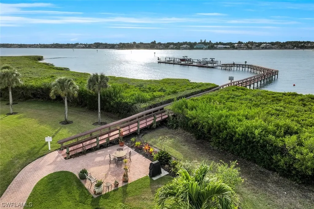 1510 Star Point Lane Naples FL 34112