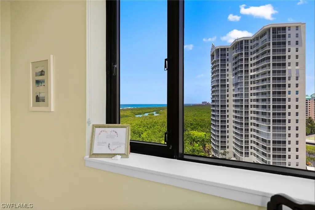 5555 Heron Point Drive Naples FL 34108