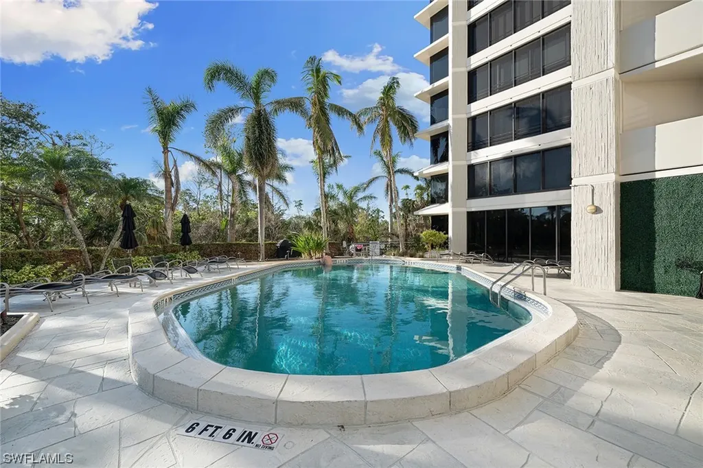 5555 Heron Point Drive Naples FL 34108
