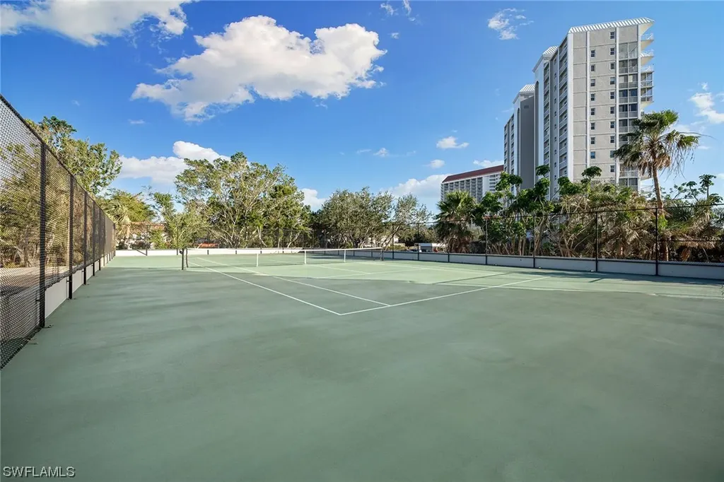 5555 Heron Point Drive Naples FL 34108