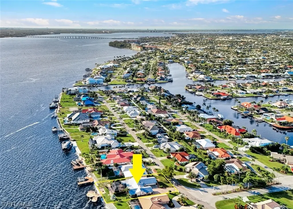 3403 SE 22nd Place Cape Coral FL 33904