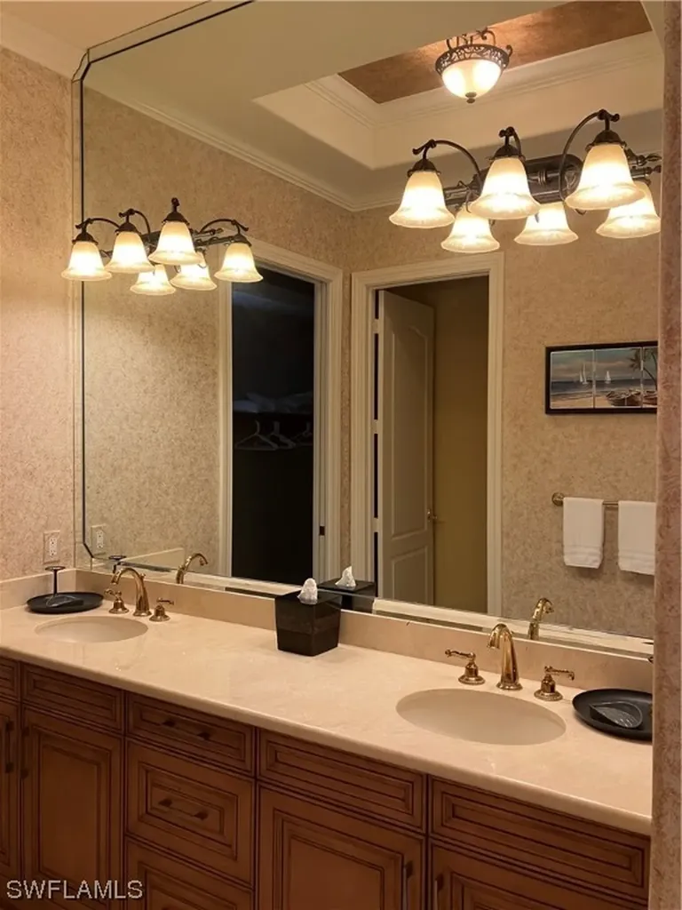 534 Avellino Isle Circle Naples FL 34119