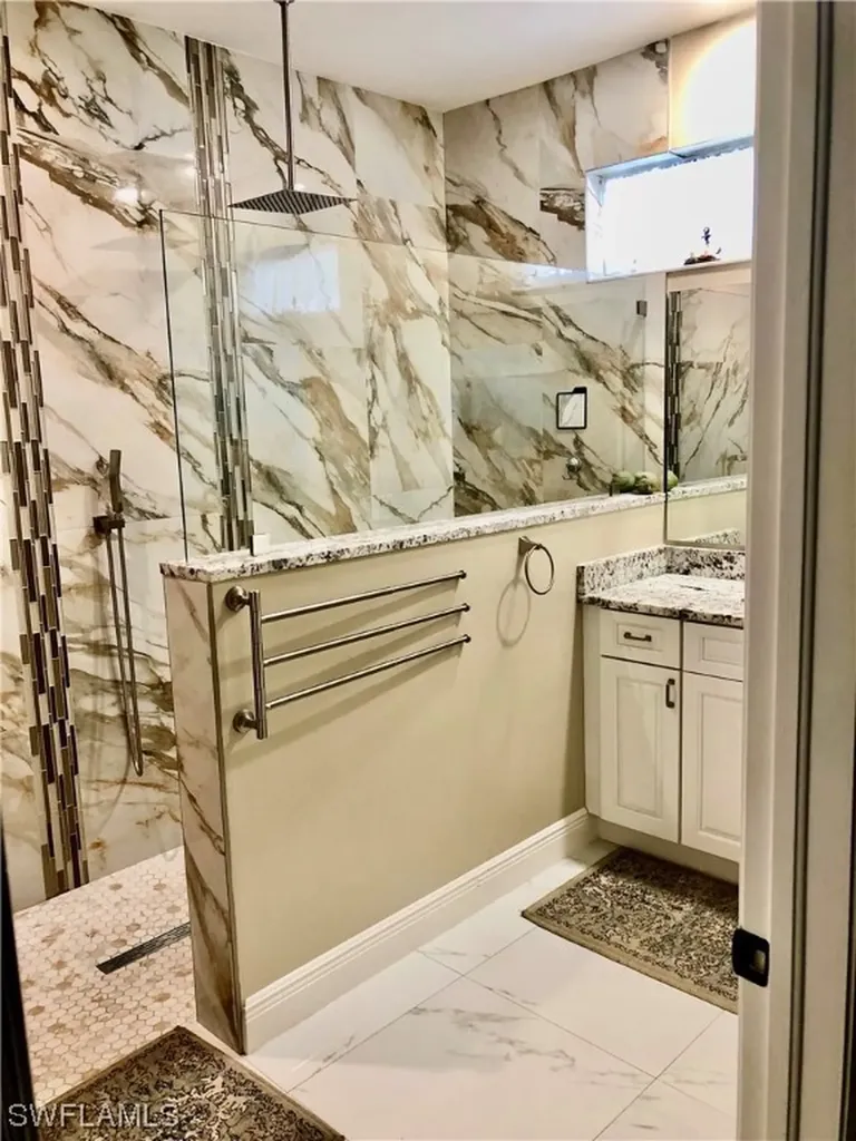 204 Stanhope Circle Naples FL 34104
