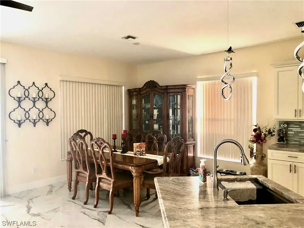204 Stanhope Circle Naples FL 34104