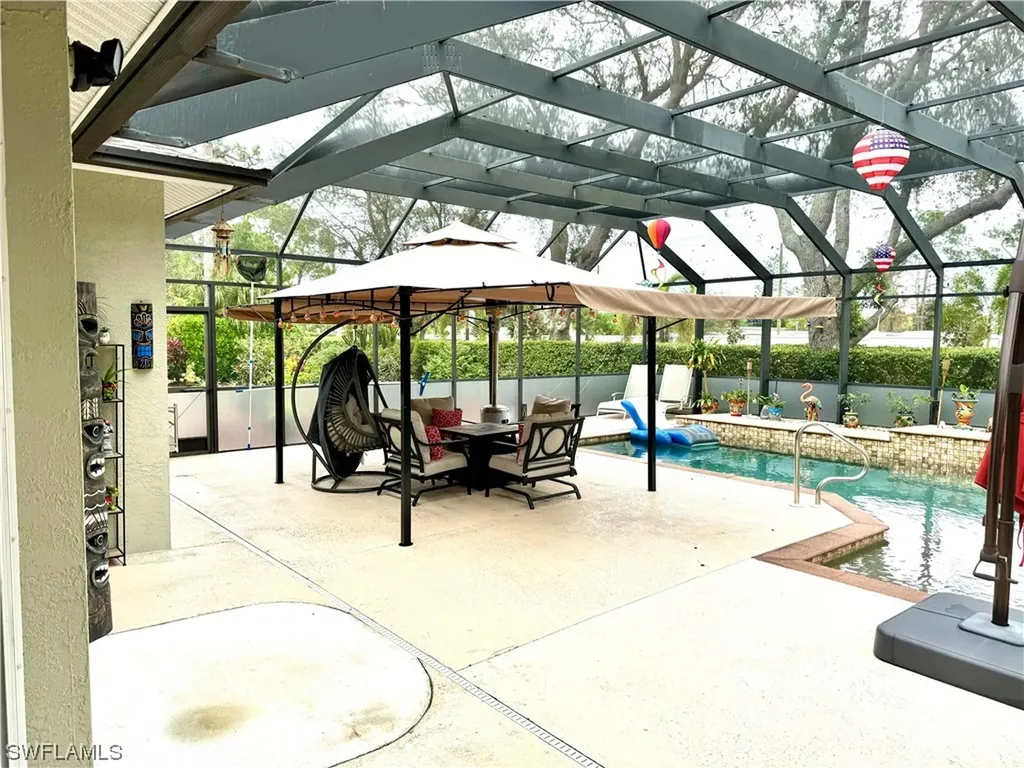 204 Stanhope Circle Naples FL 34104
