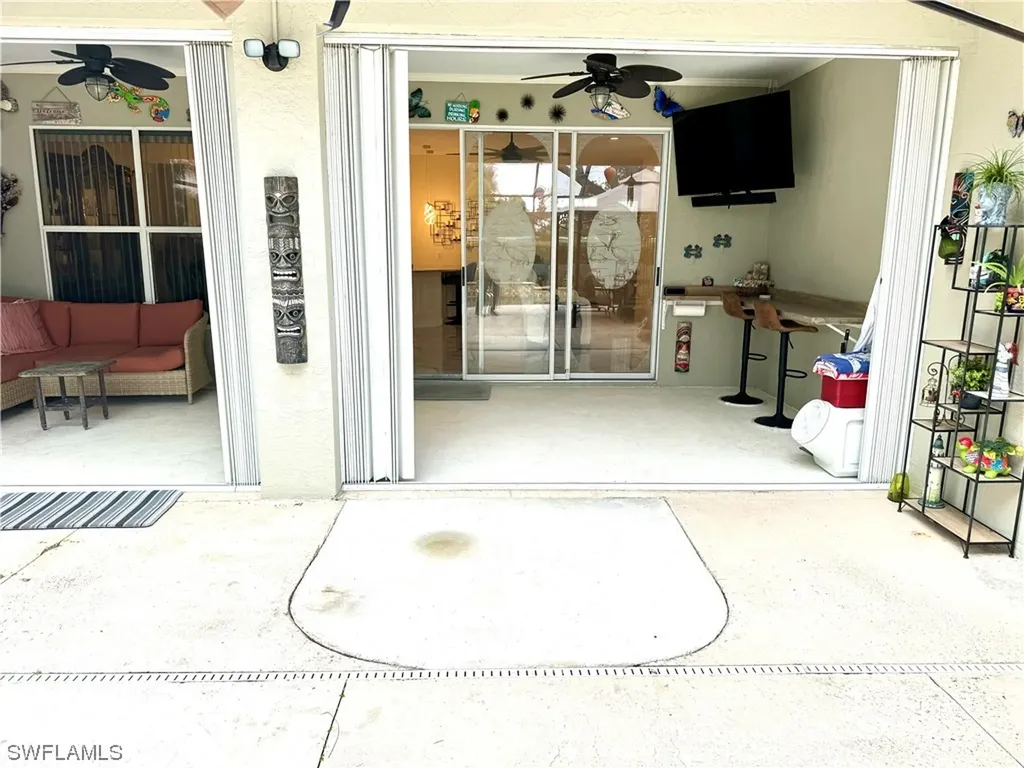204 Stanhope Circle Naples FL 34104